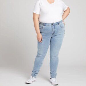 Universal Standard Seine Jeans long length EUC